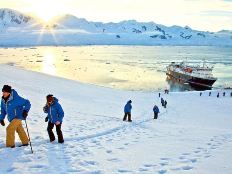 PHIÊU LƯU CHÂU NAM CỰC 2026 & 2027 - CHƯƠNG TRÌNH DISCOVERY - TẶNG GÓI BAY TRỰC THĂNG